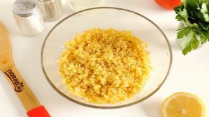 Салат с булгуром и помидорами