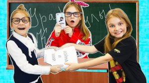 🎒 ТИПЫ УЧЕНИКОВ В КЛАССЕ 🤓😂 Кто ты? Отличница, Двоечница или Летяга? 🎓 | Скетч на Мимилашка 🎀