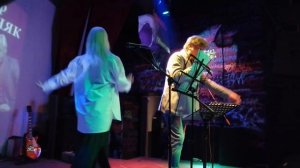 Случайная прохожая. Концерт клуб Эрмитаж, т. Красноярск.