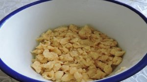 Пирог с творогом и смородиной