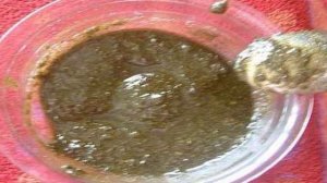 Рыба на решетке в фольге