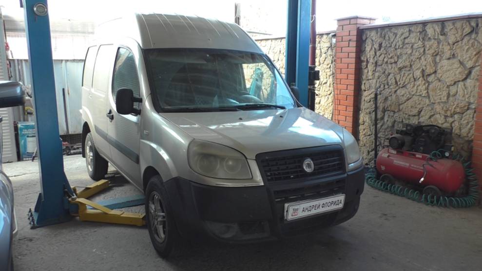 Замена свечей накала на FIAT Doblo Cargo 1,3 Multijet  Фиат Добло 2008