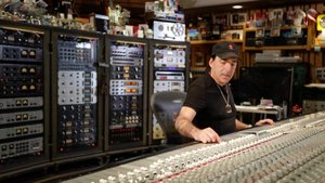 02. Chris Lord-Alge Mixing 'Let Her Know' by IVO