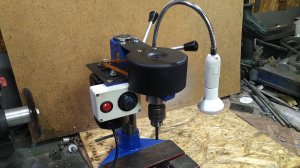 Сделал сверлильный станок из старой советской стойки.