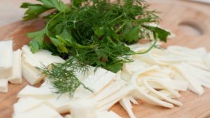 Пирог с сыром сулугуни