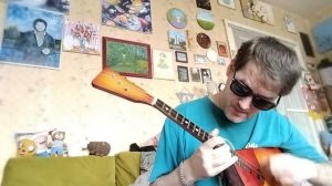 Игра на балалайке