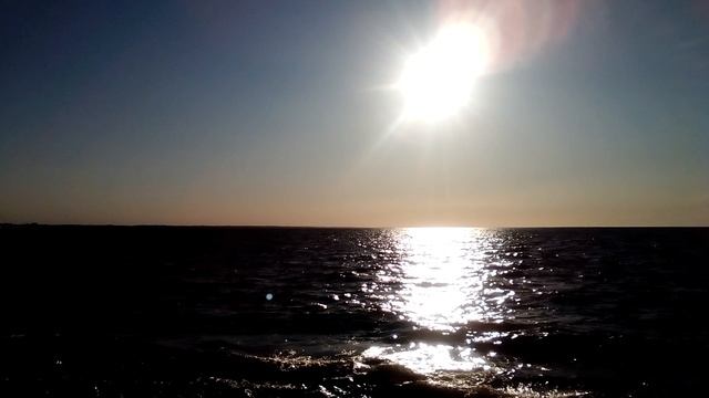 Финский залив. Июнь. Около 8 вечера. смотреть онлайн