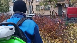 Дворник прекращает грохотать только когда слышит слово "Управа"