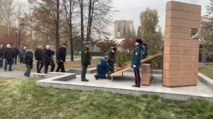 Торжественное мероприятие у монумента выпускникам КВВКУС в г. Кемерово, посвящённое 106-й годовщине