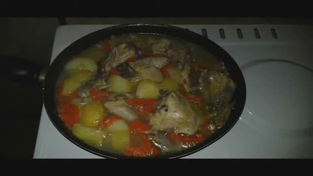 Тушеная картошка с курицей, окорочками. Супер вкусно!!!