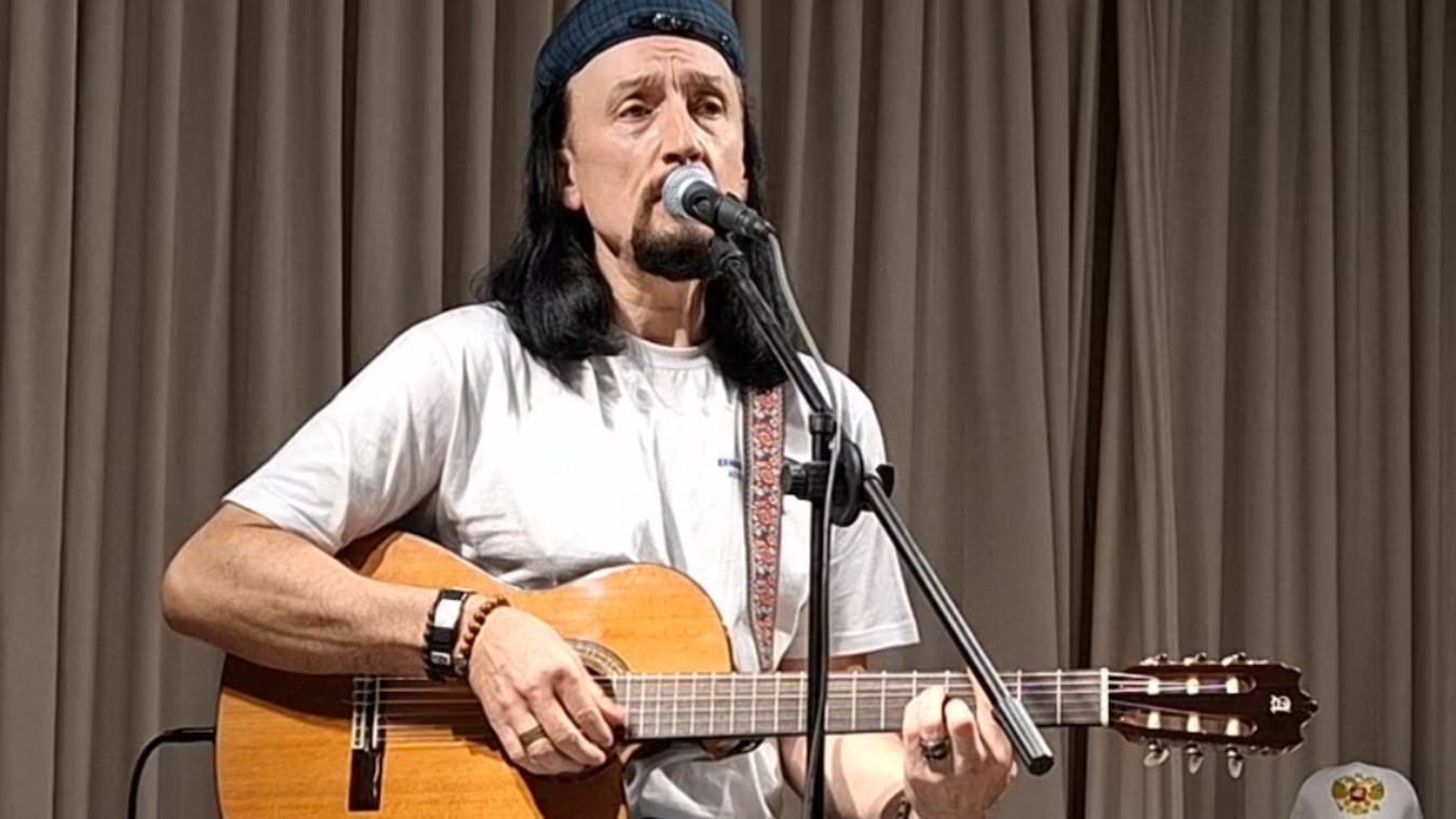 РАЗГОВОР А.ЗЫРЯНОВА СО ЗРИТЕЛЯМИ