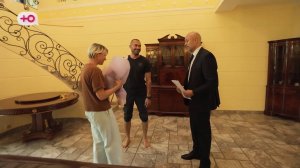 Проект пригласил маму на отдых