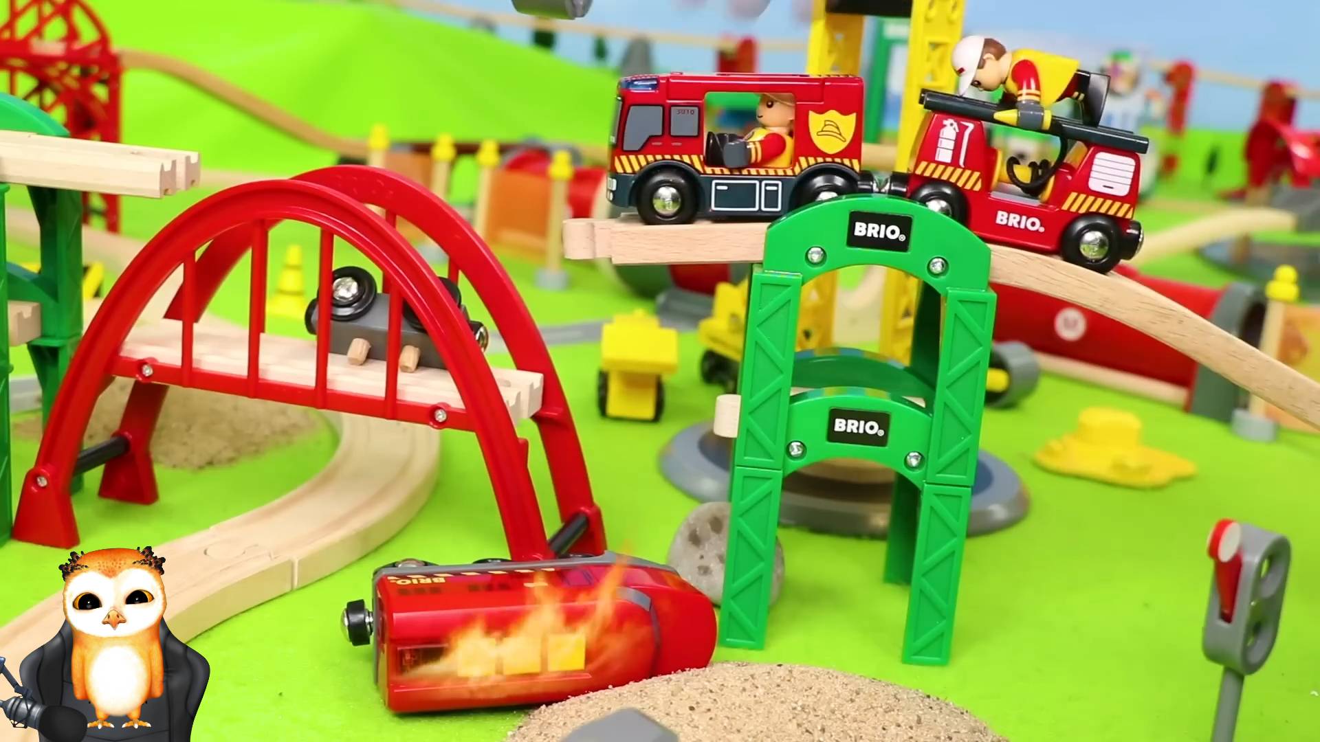 МУЛЬТИКИ ПРО ПАРОВОЗИКИ ДЛЯ ДЕТЕЙ ГОРОД ПАРОВОЗОВ БРИО