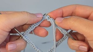 Соединение наборного ряда при круговом вязании