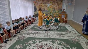 Осенний утренник в младшей группе.mp4