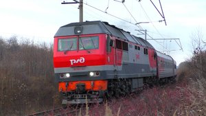 ТЭП70БС-022 с пригородным поездом Алапаевск - Екатеринбург-Пасс.