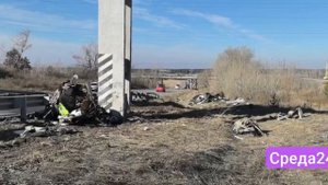 На трассе под Минусинском машину от удара разорвало на части, водитель погиб