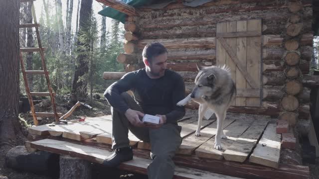 ПОСТРОИЛИ БАНЮ В ЛЕСУ, КОТОРАЯ НЕ ДЕРЖИТ ТЕПЛО. ТЕПЛОВИЗОР ВЫЯВИЛ КОСЯКИ.