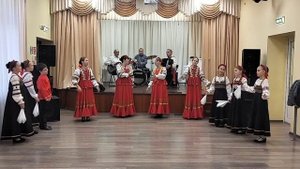 Ансамбль "Обережки" Кругом хаты терен, терен.