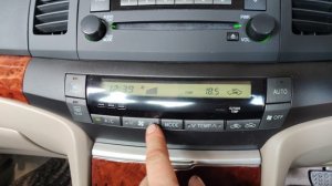 1588 TOYOTA PREMIO ZZT240 1ZZ 2004 год.