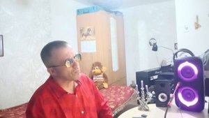 Мне не хватает твоих глаз.