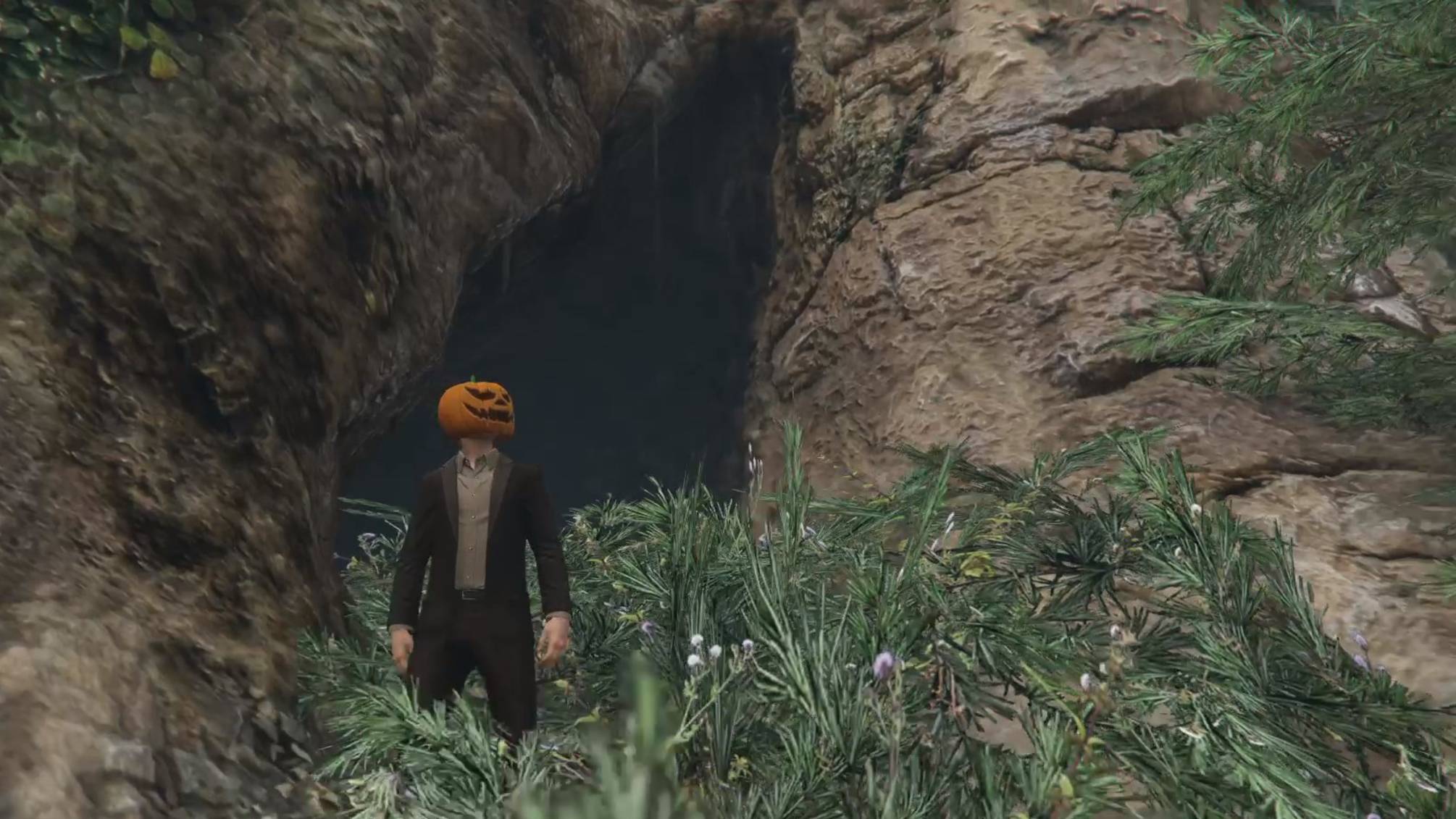 Grand Theft Auto V_2день. Охота за сокровищами. Я обнаружил пещеру! Интересно, что в ней? #GTA5