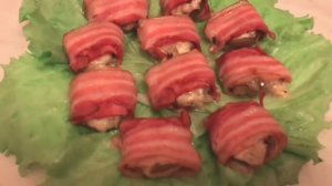 Шампиньоны в беконе в духовке