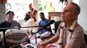 2025.10.17 03 Bada Haridas prabhu kirtan