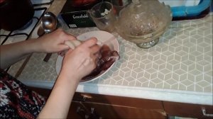 Как почистить кальмара замороженного