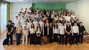 Высоцкий за партой - школа 16