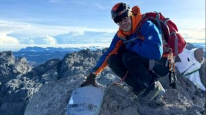 Команда Клуба 7 Вершин совершила успешное восхождение на вершину Пирамиды Карстенса