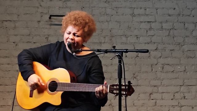 Людмила Катерисова -"Дерева" музыка и стихи Евгения Бачурина