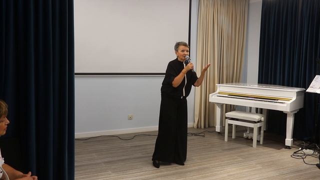 Елена Варухина.  2 номер концерта Кинопанорама песня из кинофильма Это сильнее меня