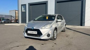 Toyota Aqua, 2015 год