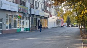 Комарова, 9/4. Обзор