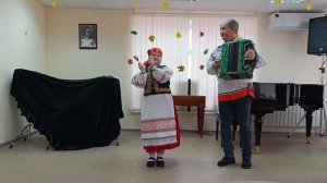 Шенцева Есения 7 лет "Иди Дуня на базар"