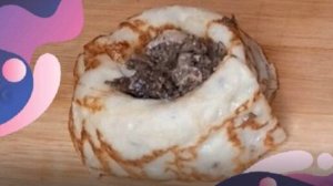 Как оригинально можно подать блинчики с начинкой. Блинчики с курицей и грибами.