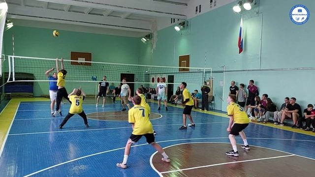 День отца. Волейбольный турнир смотреть онлайн