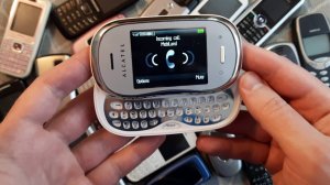 Кнопочные телефоны из прошлого все еще прекрасно работают