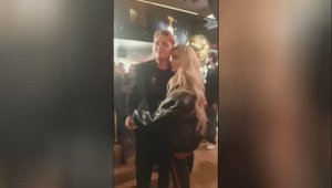 Анна Седокова обнималась с симпатичным блондином на вечеринке у Бузовой