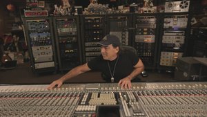 03. Analog vs Digital Signal Flow, ITB Template, Hybrid Benefits, EQ and Compressor Inserts