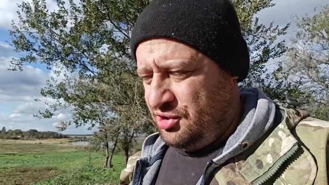 Забой продолжается, куда девать мясо, места нет. Ура, бабушка едет домой.