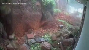 💦 В Индии в округе Каннур штата Керала из-за постоянных продолжительных дождей рушатся здания