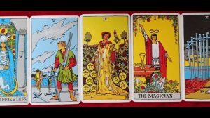 Интересные ответы карт таро.