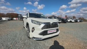 Toyota RAV4, 2020 год - бензин, 2.0 л, вариатор, 4WD, Владивосток