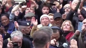 Экс-президент Франции Николя Саркози приехал в тюрьму Санте под Парижем