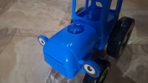 Синий трактор