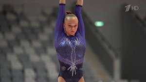 Гимнастка Ангелина Мельникова с лучшим результатом в квалификации вышла в финал чемпионата мира