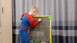 Даня учит прописи