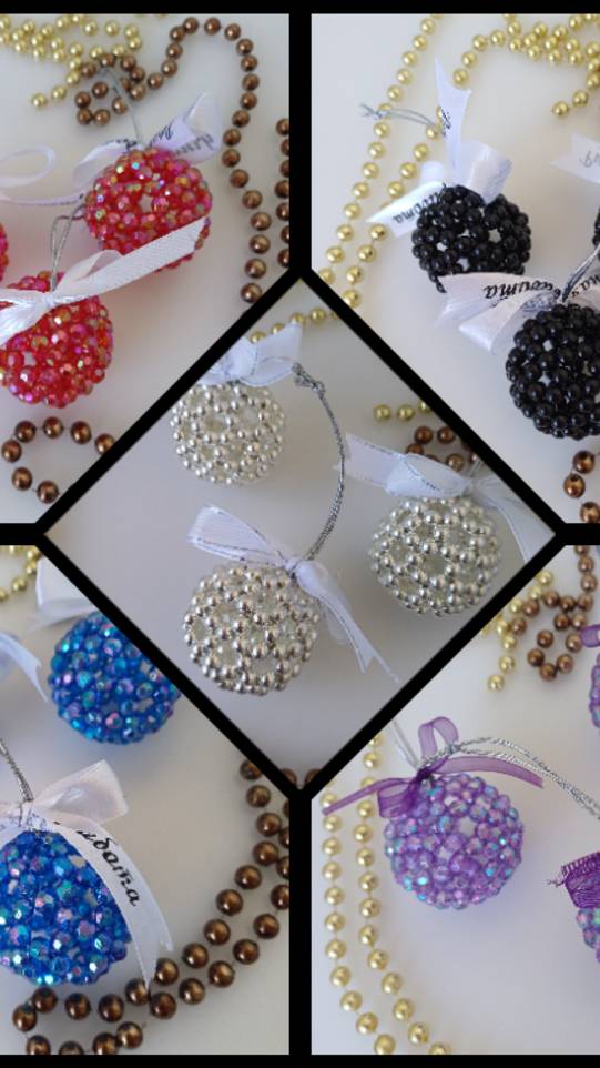 Новогодние шары из акриловых бусин.   https://t.me/minigardenZ